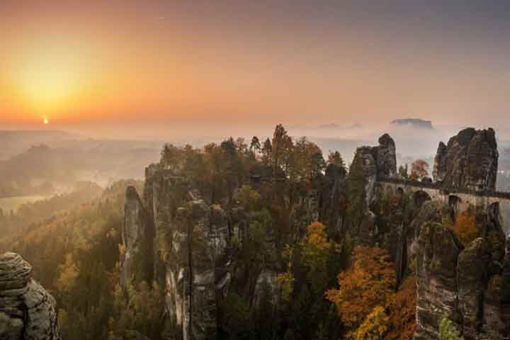 Ballonfahrt sächsische Schweiz Ballon sächsische Schweiz pirna Elbsandsteingebirge Ballonfahren Pirna sächsische Schweiz Elbsandsteingebirge Ballonfahren in der Nähe pirna sächsische Schweiz Elbsandsteingebirge